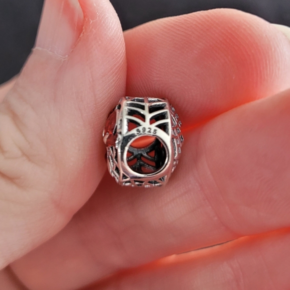 Spiderman charm, Red on silver with web design accents, New, a great gift idea - Picture 4 of 4
